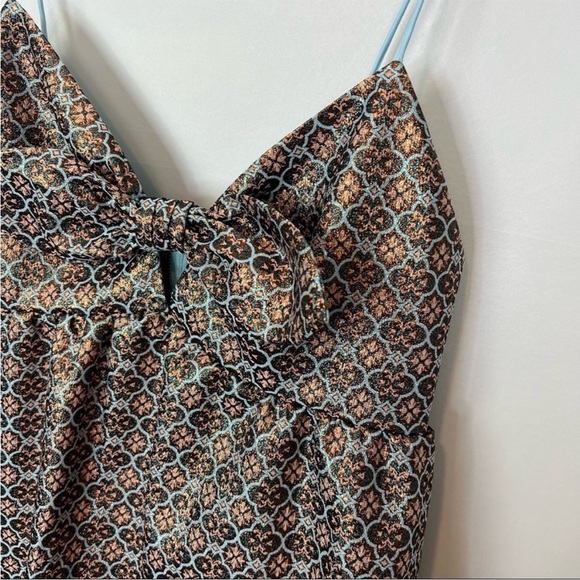 Alice & Olivia New front tie babydoll metallic mini 6 - Picture 3 of 8